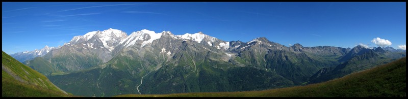 http://nsm01.casimages.com/img/2008/09/26/080926044645235692541337.jpg