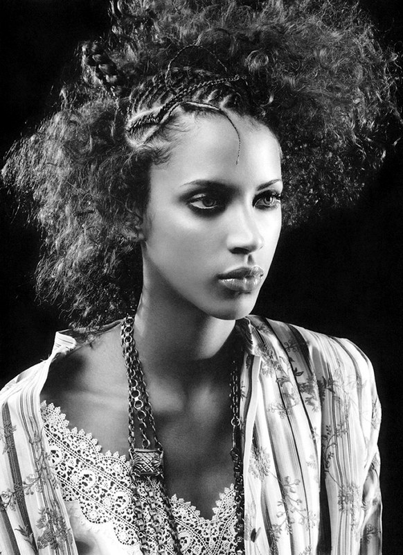 supermodel noemia lenoir