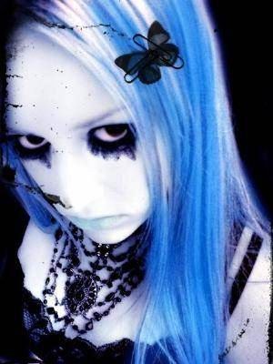 241323_XHBGYJVLZC6PW3FNCA1OXMIVOMCDNV_fille__bleue_H131157_L