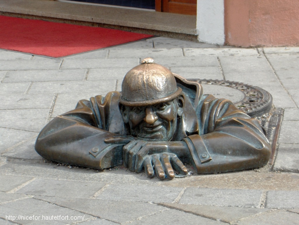 BRATISLAVA 077