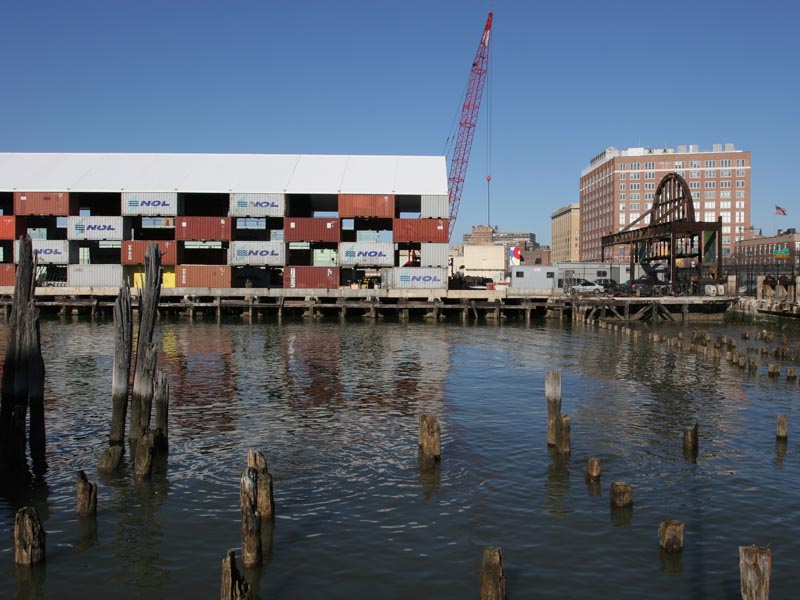 nomadic_museum_pier54
