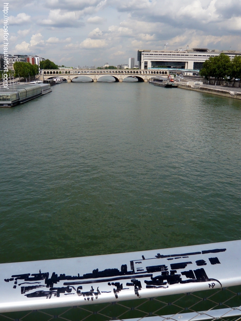 passerelle paris