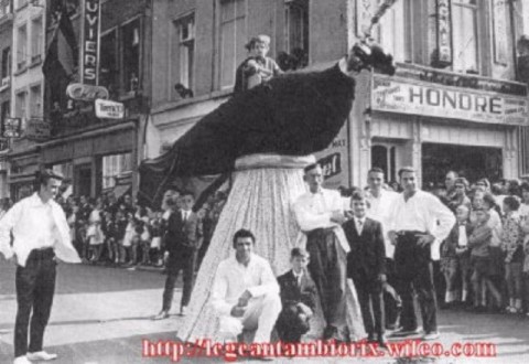 L'aigle a deux t&Atilde;&ordf;te (Anc) 4