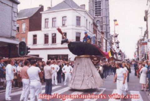 L'aigle a deux t&Atilde;&ordf;te (Anc) 7