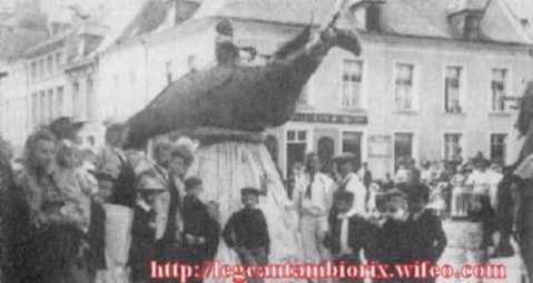 L'aigle a deux t&Atilde;&ordf;te (Anc) 13