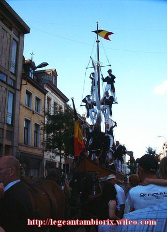 La-barque-des-pecheurs-napolitains-Ancienne-3