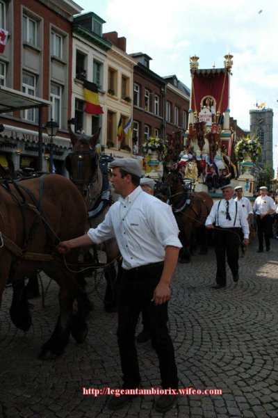 Le-char-des-Neuf-Provinces-2006-2