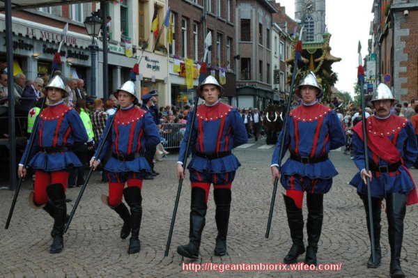 Les-hommes-darmes- 2006 1