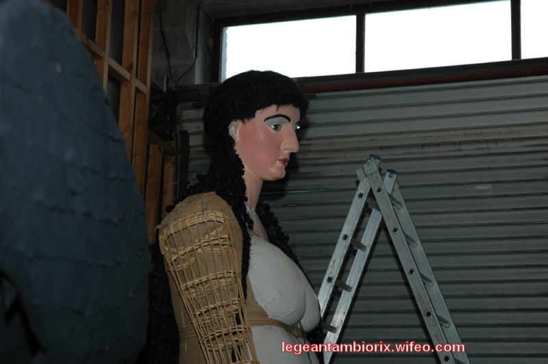 LES PREPARATIFS DES GEANTS 7