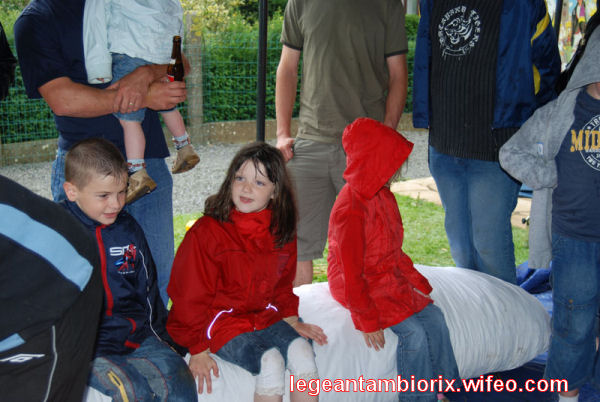 BOURRAGEdesmaronnes-27-2007