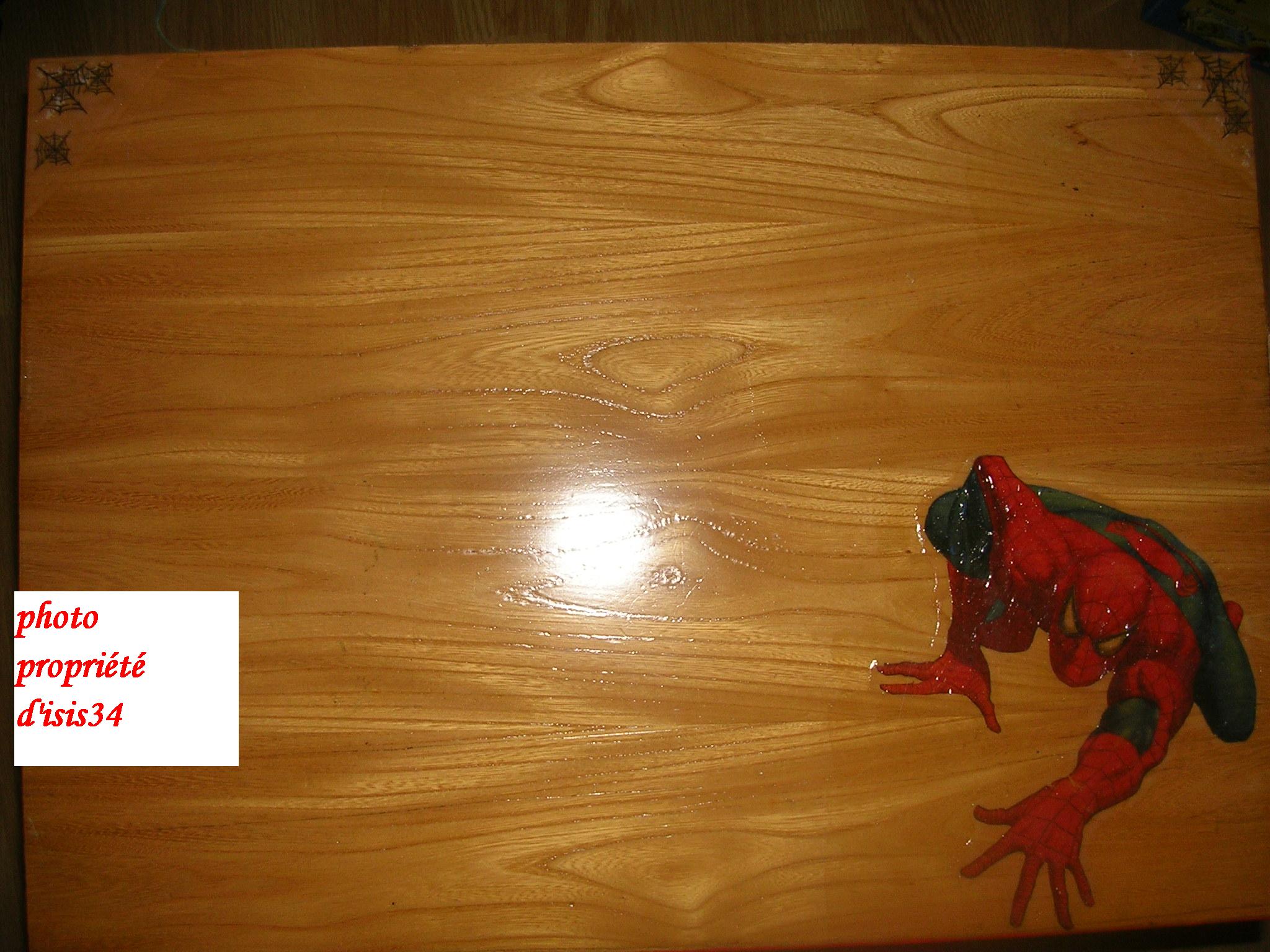 table de nuit dessus