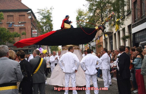 L'aigle a deux t&Atilde;&ordf;te 2007 1