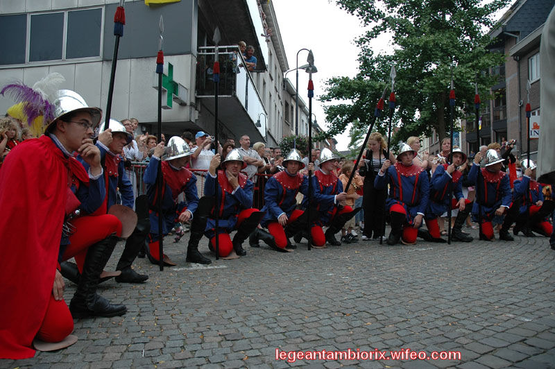 Les-hommes-darmes- 2007 1