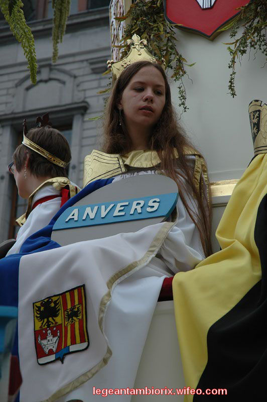 Le-char-des-Neuf-Provinces 2007 4