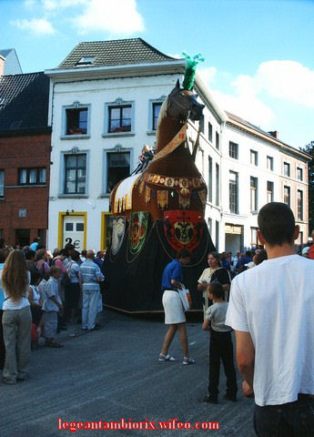 275_7781b9b33967bbe9a2d75cad0d090683