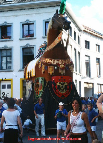 278_8a67b9eaa64db58bc6d5d998fee90c53