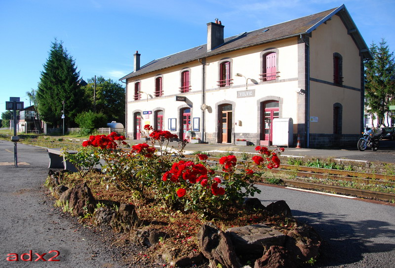 Volvic gare fleurie