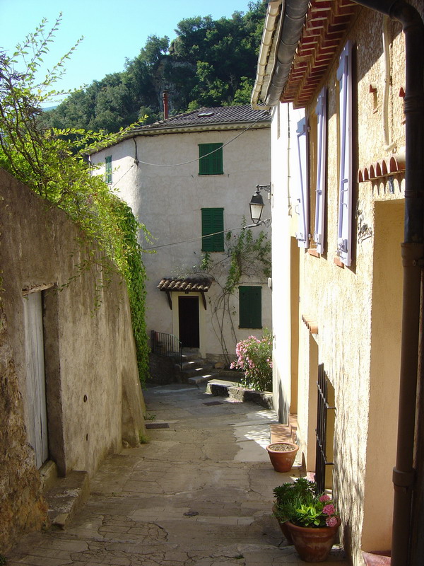 Le village de Roquestéron 080916103742273942504118