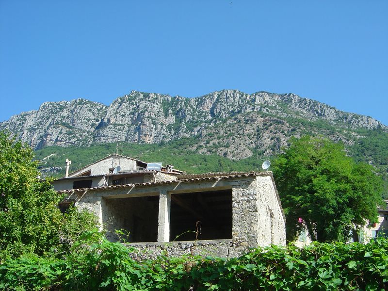 Le village de Roquestéron 080916103901273942504137