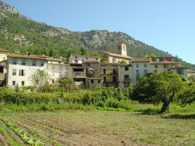 Le village de Roquestéron 080916103901273942504138