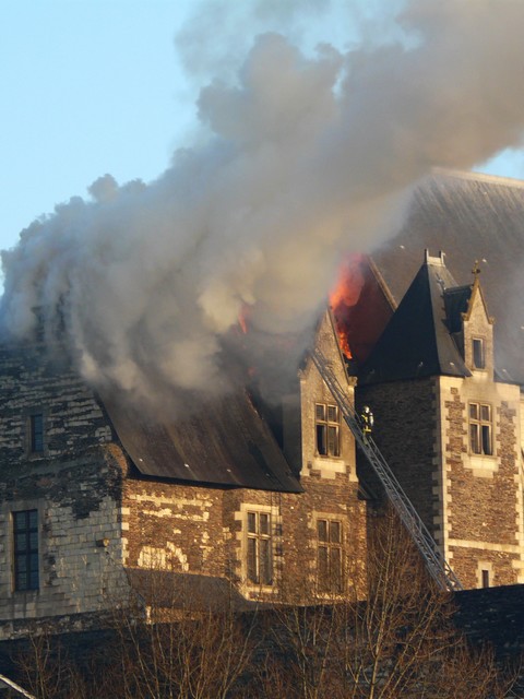 "INCENDI" au château d'Angers - 090111012746507222980872