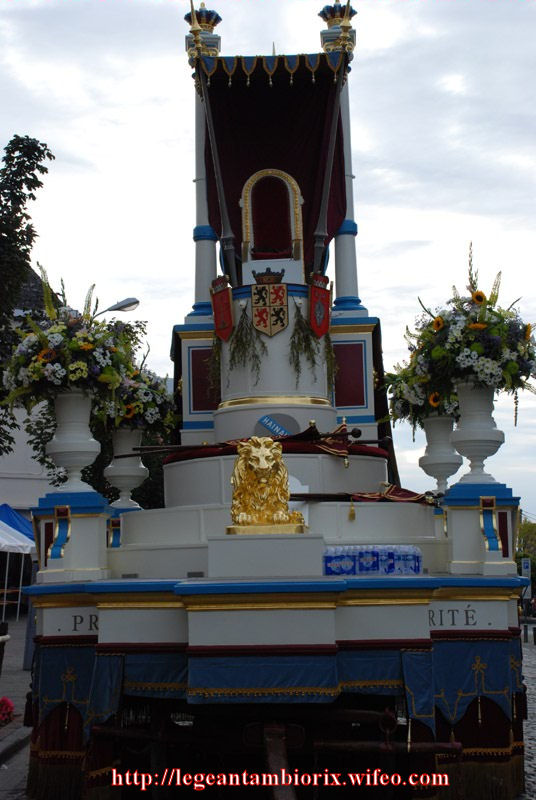 Le char des 9 provinces 1