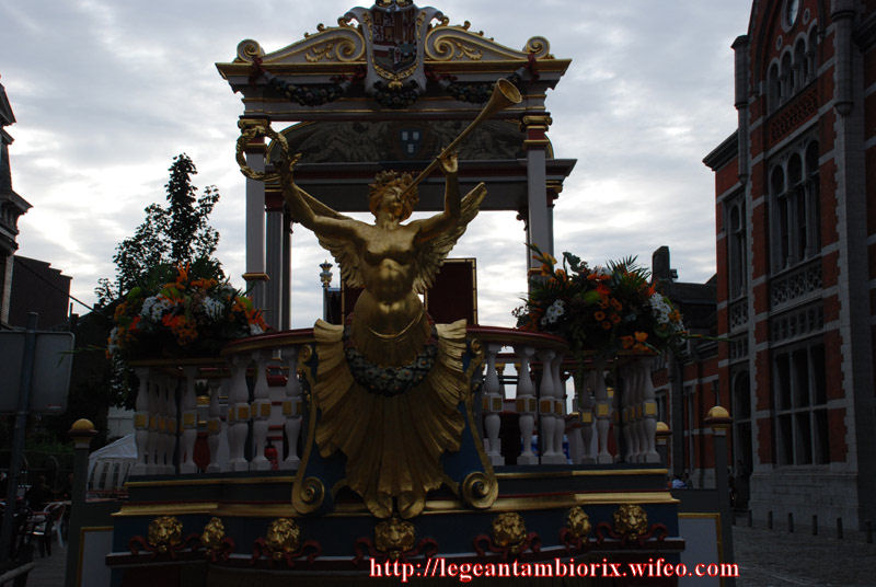 Le char d'albert et isabelle 2