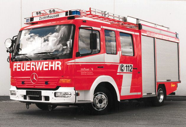 Quelques véhicules de pompiers ( divers pays ) 090325051109537573370006