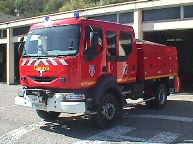 Quelques véhicules de pompiers ( divers pays ) 090325051109537573370008