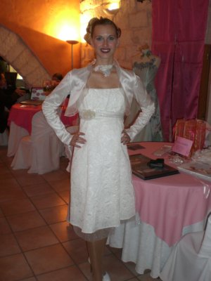 Photos de robes de maries - Page 6 090417093232634723498185