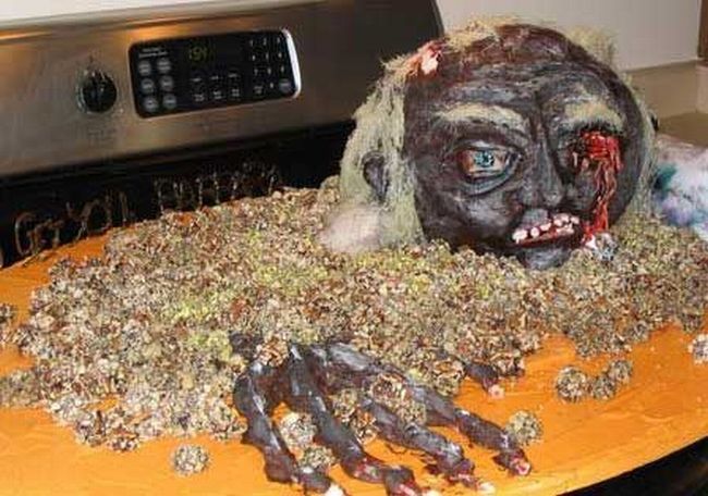 weird_and_creepy_cakes_07