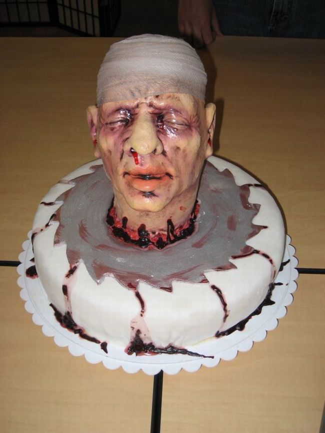 weird_and_creepy_cakes_02