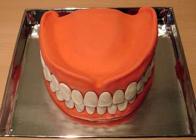 weird_and_creepy_cakes_37