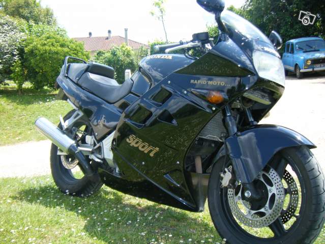 Honda750VFR88(2)