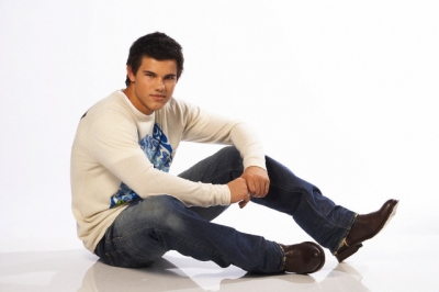 Photoshoots de Taylor Lautner. 090507074106575183617852