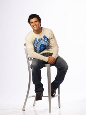 Photoshoots de Taylor Lautner. 090507074107575183617865