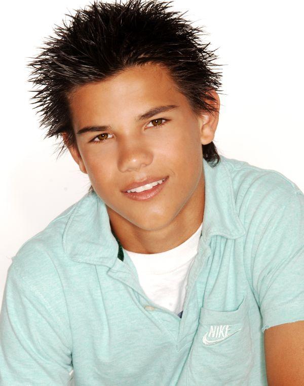 Photoshoots de Taylor Lautner. 090512064942575183647746