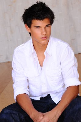 Photoshoots de Taylor Lautner. 090512064943575183647753