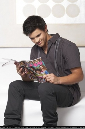 Photoshoots de Taylor Lautner. 090512070300575183647964