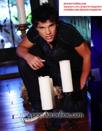 Photoshoots de Taylor Lautner. 090512070841575183647994