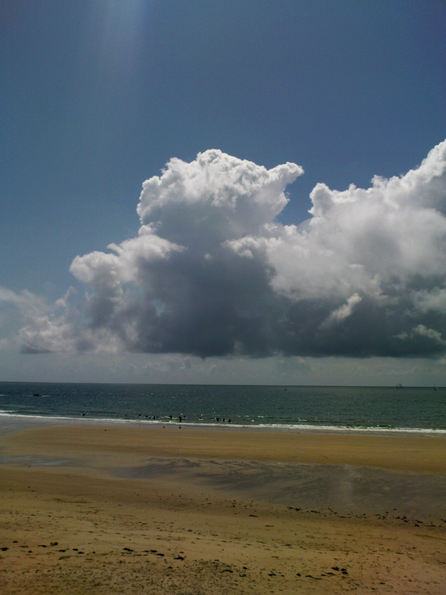 Tuba en formation devant les sables t+3 