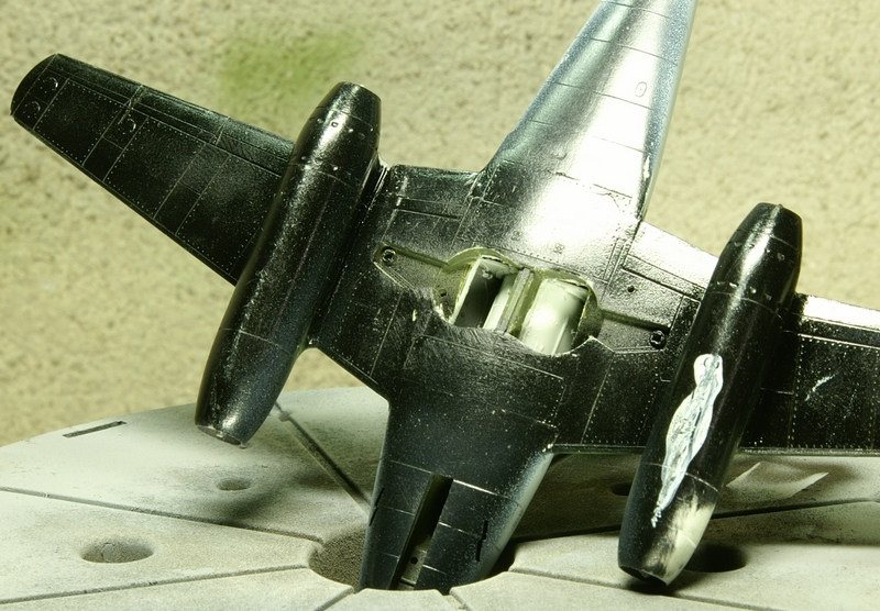 [Revell] Messerschmitt Me 262B Schwalbe 1/72 090518082255657403685690