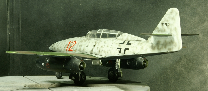 [Revell] Messerschmitt Me 262B Schwalbe 1/72 090602063838657403789547