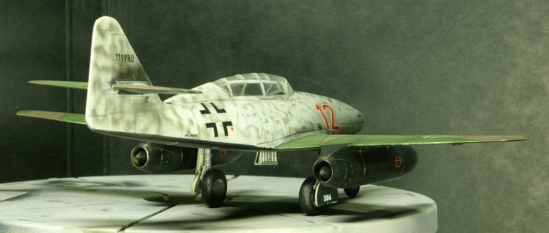 [Revell] Messerschmitt Me 262B Schwalbe 1/72 090602063958657403789552