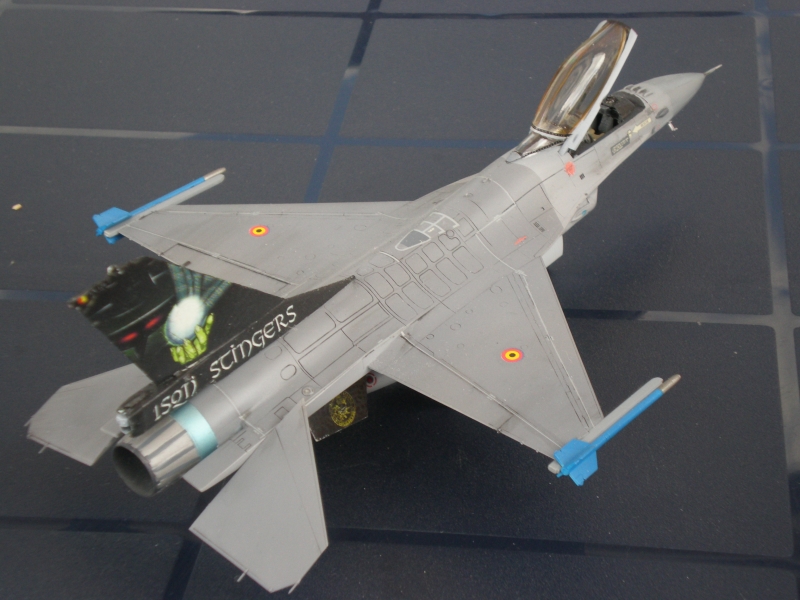 F-16 Revell, duo Belge: Stingers et Matrix + nouvelles photos en p.2 090613040454585293859859