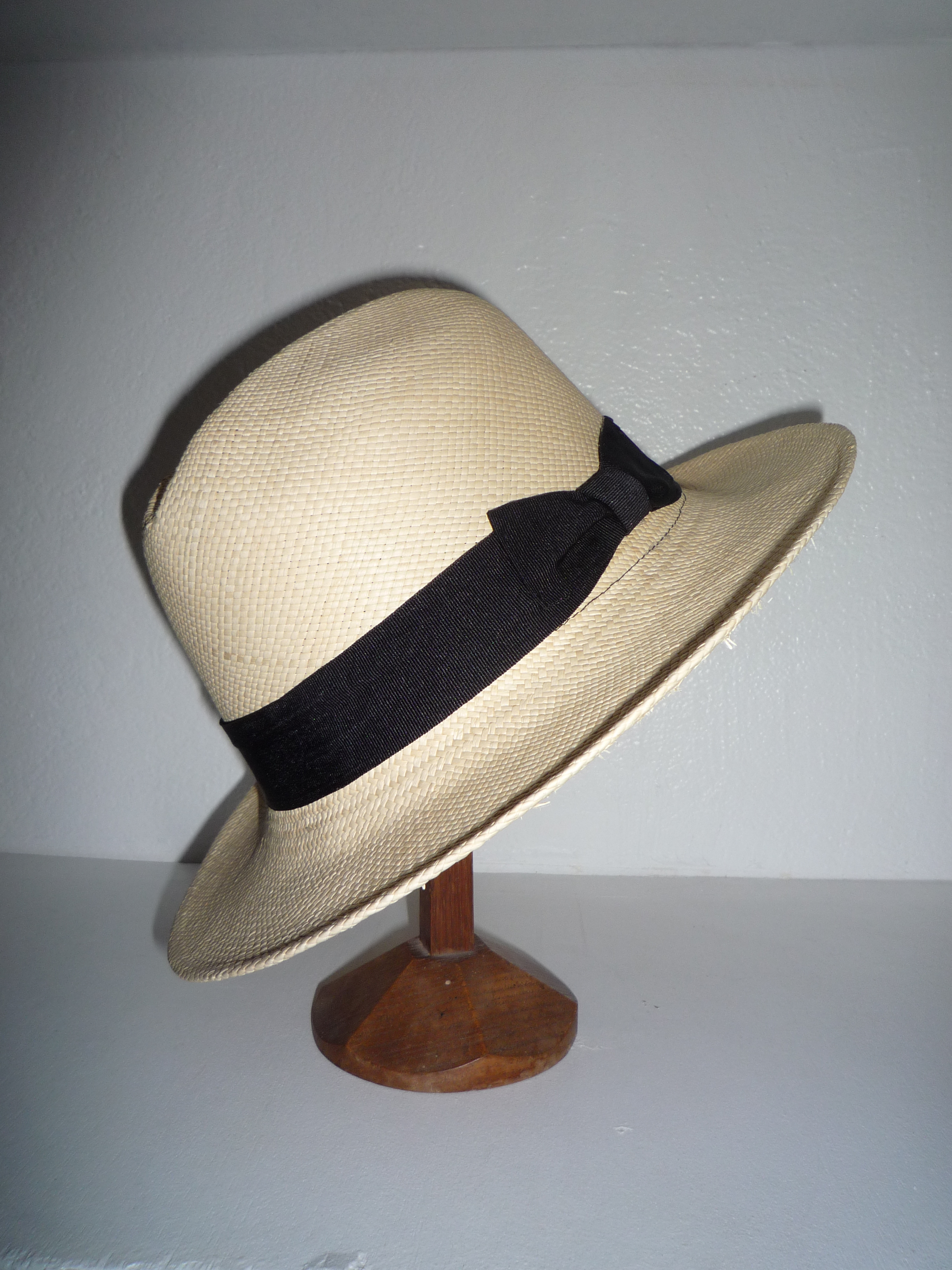 Un chapeau Etam, 14.95&acirc;�&not;