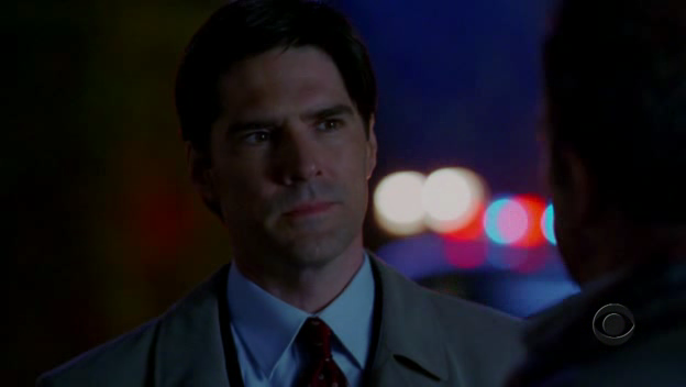 Screencaps de Hotch - Page 8 090622103250732693936653